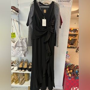 Beautiful Black Dress Size M